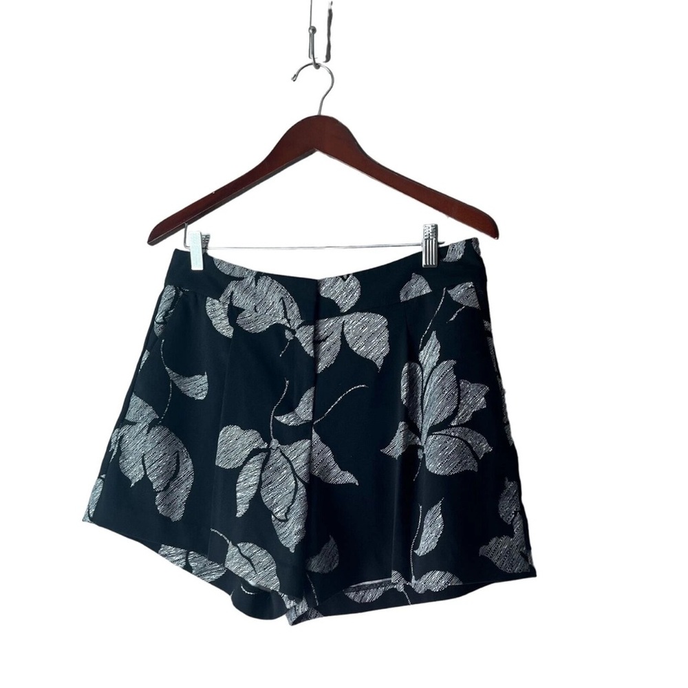 Ann Taylor Black Silver Floral Short Dressy casual High Waisted Chic Lightweight